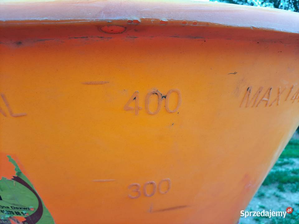 Rozsiewacz nawozów lejek 400 litrów małopolskie Bucze