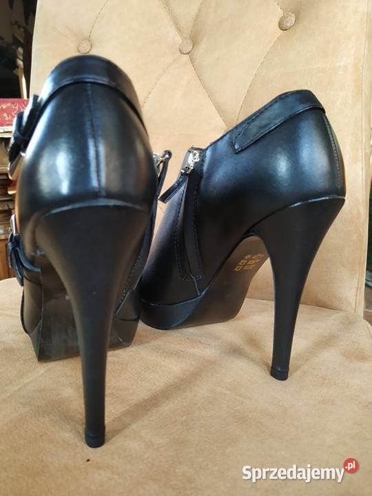 Nowe orginalne buty VERSACE 38 i 39 Jelenia Góra sprzedam