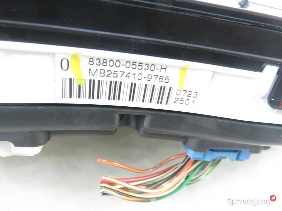 LICZNIK TOYOTA AVENSIS II T25 18 1ZZFE