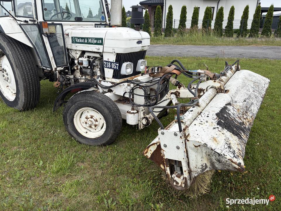 ZAMIATARKA NA TRAKTORZE Ford 4610 6500h