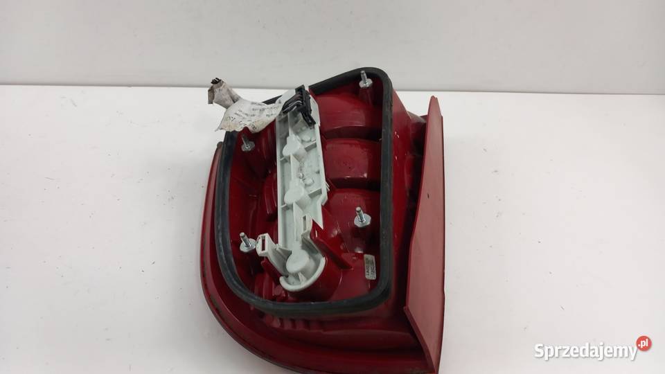 SKODA FIABIA I LIFT HB LAMPA TYŁ LEWA Światła stop Zbierkowo sprzedam