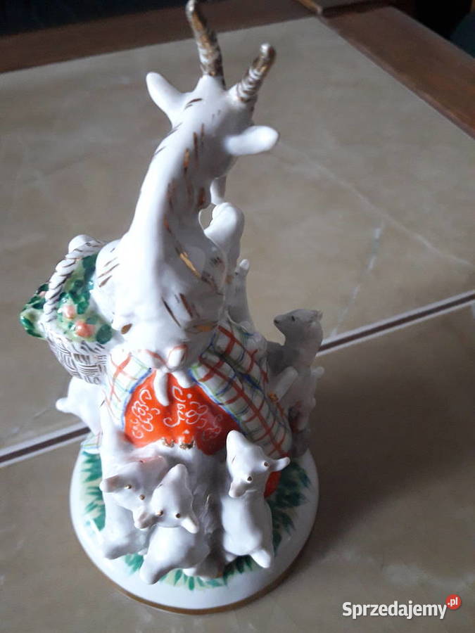 Porcelanowa figurka Koza i siedmioro koźląt LFZ Porcelana i szkło