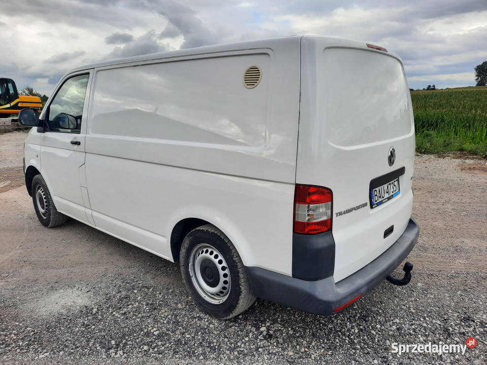 Samochód VOLKSWAGEN T5 TRANSPORTER 2013 r Czerkiesy