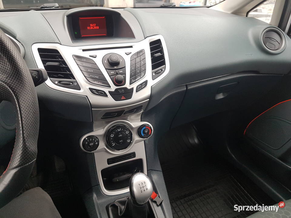 FORD FIESTA MK7 16 TiVCT 120 2010 ZAREJESTROWANA sprzedam