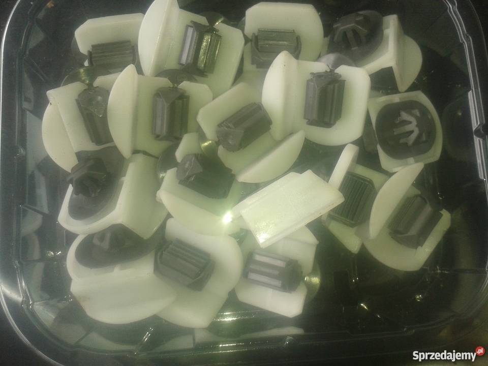 Plastik klipsy przednich supków golf 4 Wyposażenie wnętrza Ozorków