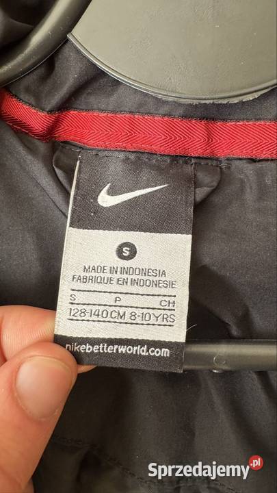 NIKE Kurtka zimowa S 128140 Rozmiar 140 Alwernia