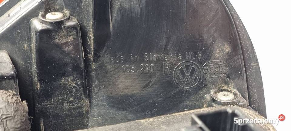 LAMPA PRAWA TYŁ VOLKSWAGEN PASSAT B8