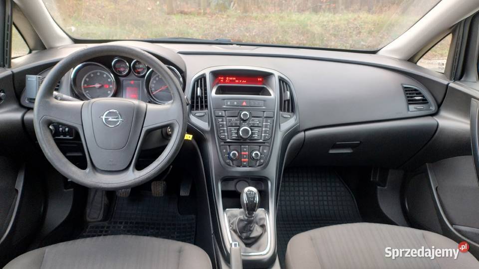 Opel Astra J benzyna 14 pierwszy właściciel nieuszkodzony Motoryzacja