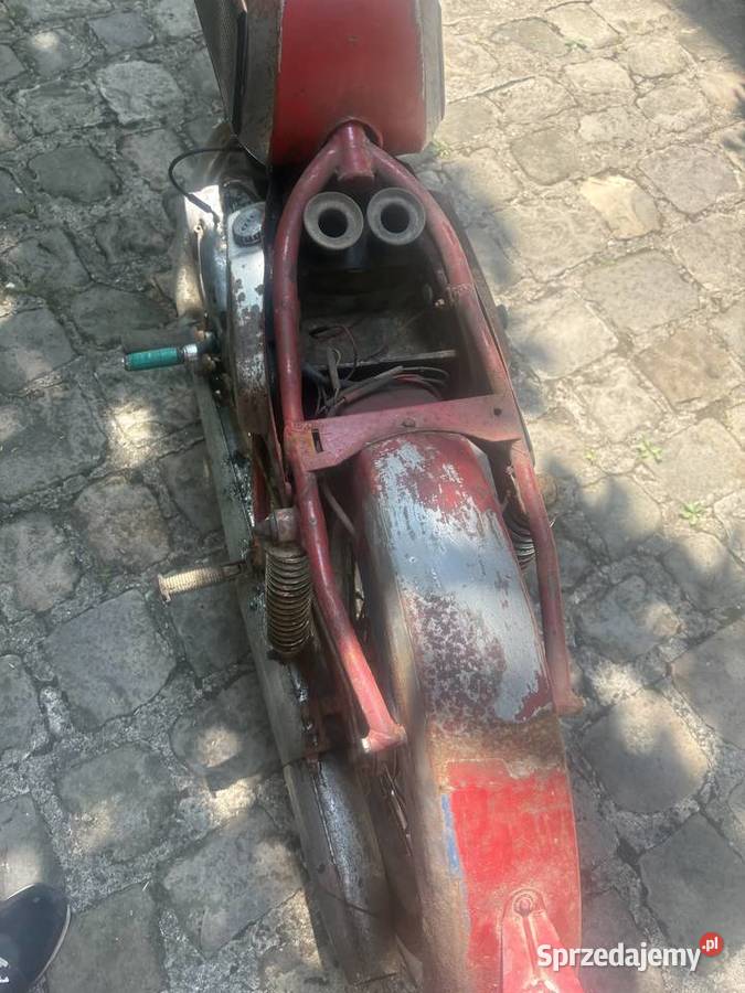 Cz super stary motor Nowy Dzikowiec