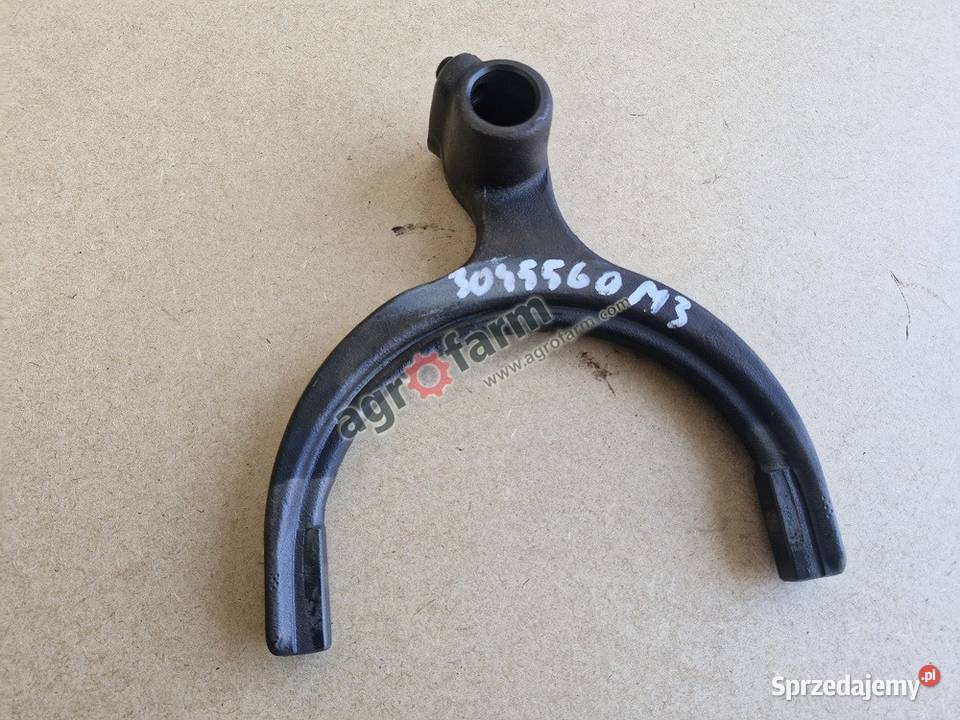 Widełki skrzyni biegów Massey Ferguson 6490 8110 Byków