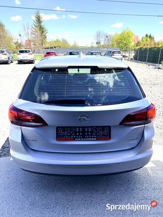 Opel Astra K 2017r światła do jazdy dziennej Tomaszów Lubelski