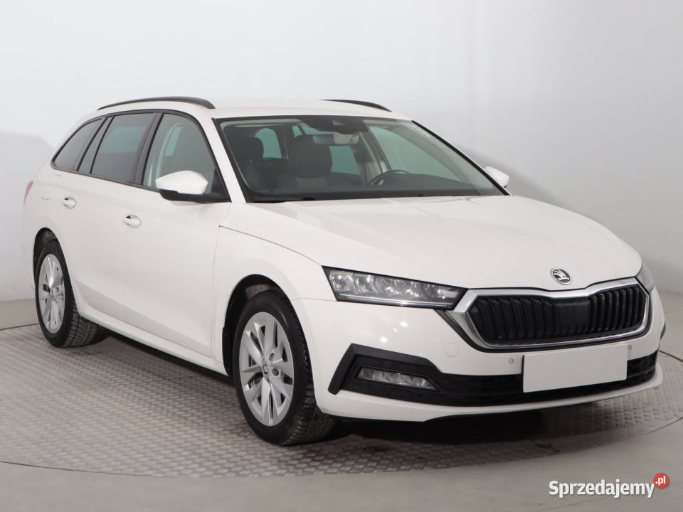 Skoda Octavia 15 TSI Piaseczno