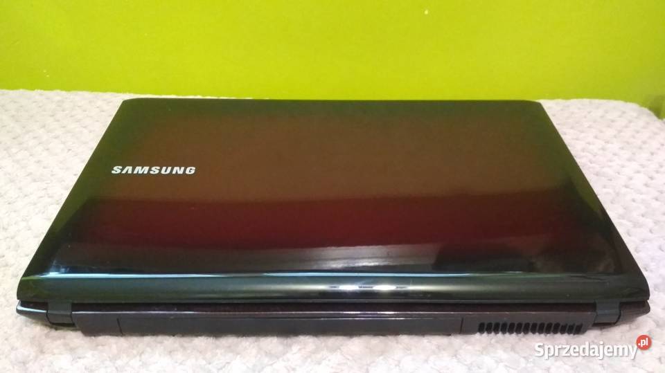 Dwa laptopy Samsung E852 Samsung R580 uszkodzone 15-15.9" Białystok sprzedam
