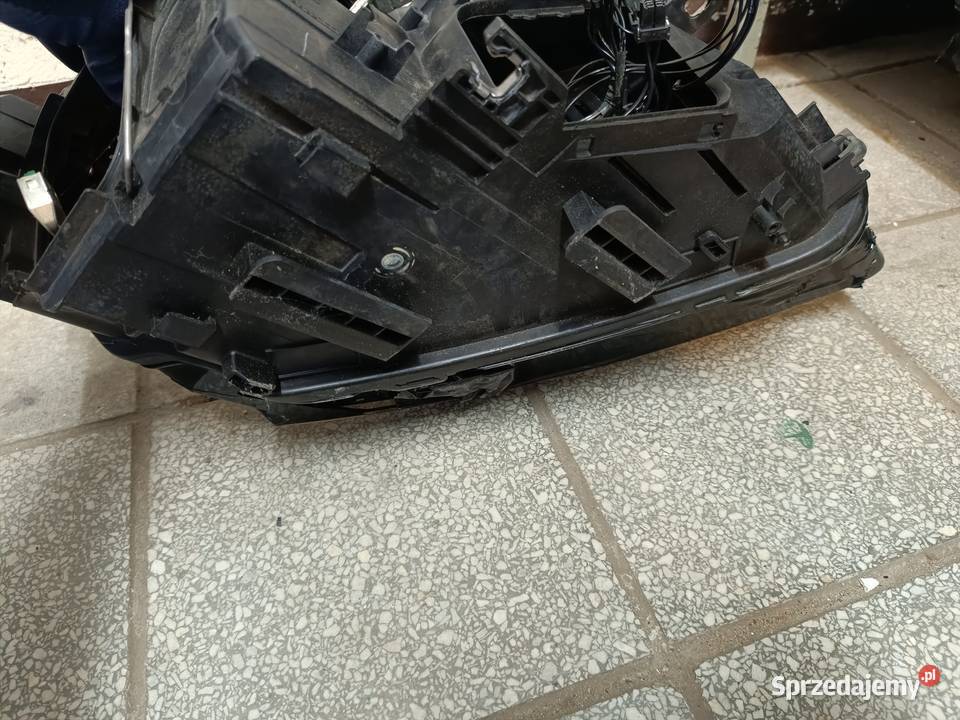 Lampa lewa przód ksenon Audi Q5 8R 20082012