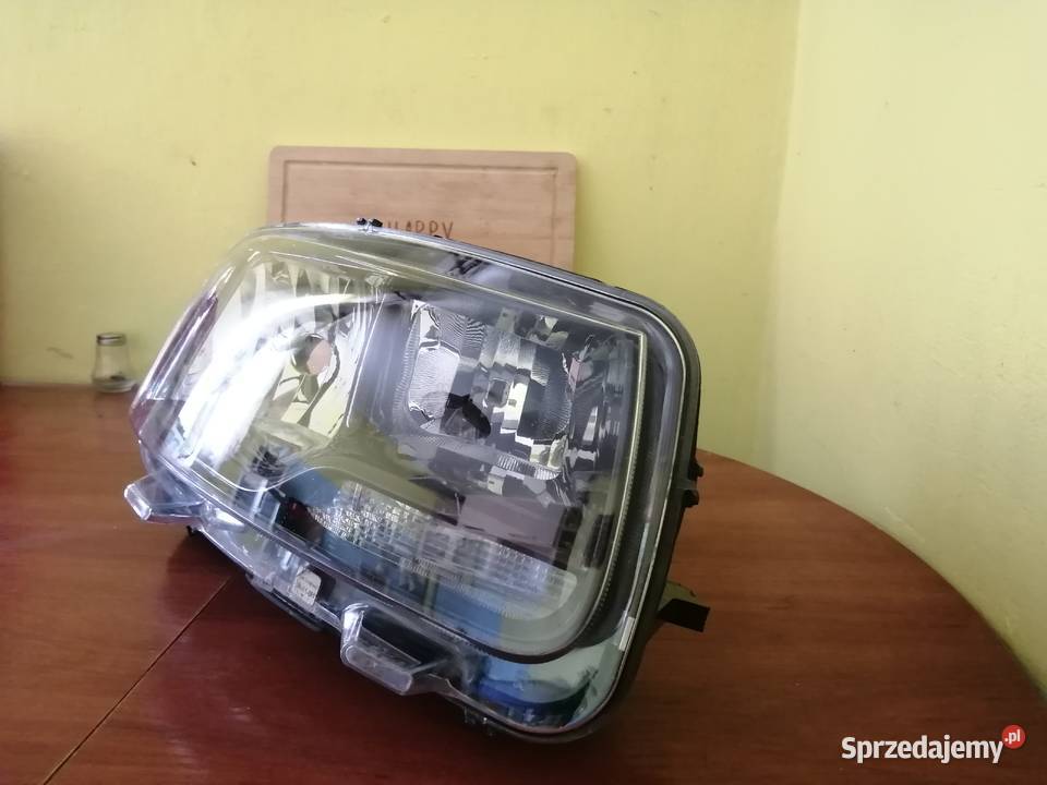 Reflektor lampa przód przednia prawa Citron C4 Lampy przednie Kraków