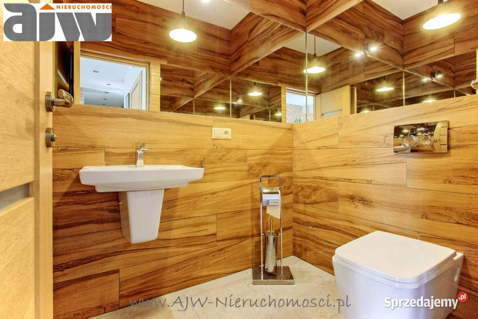 Sprzedaż domu wolnostojącego Osieck 560m2 taras Sprzedaż