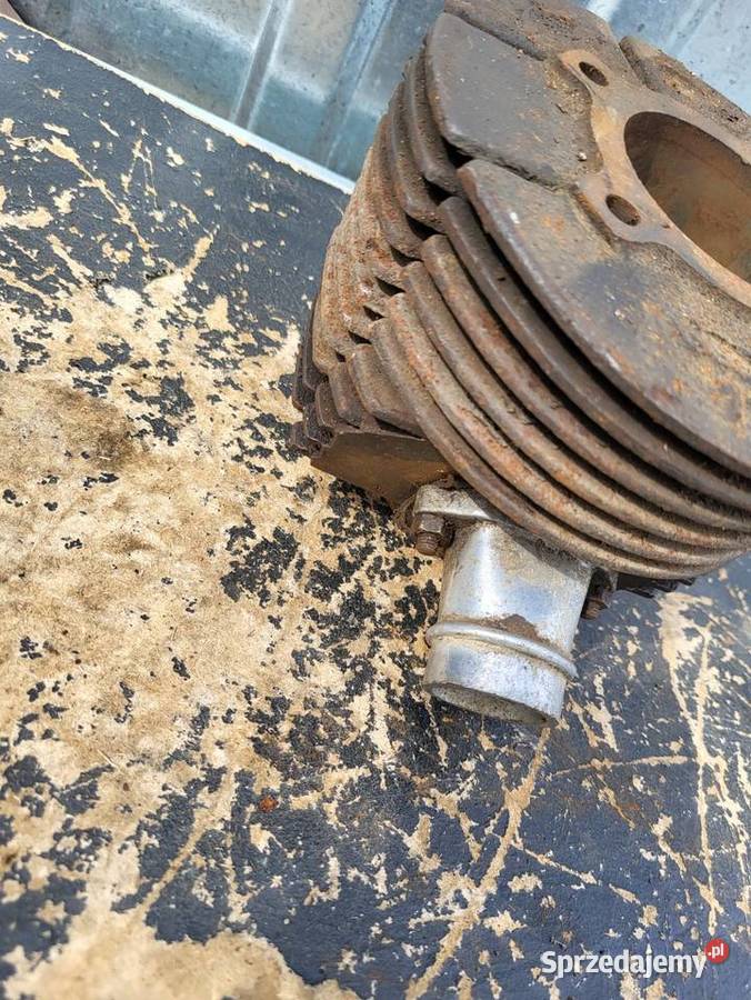 DKW RT CYLINDER DKW RT 175 RT 200 Cylindry, głowice, pierścienie Rybnik