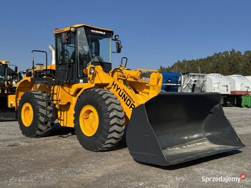 duża kołowa Hyundai HL7607A Centralne Smarowanie Widełki