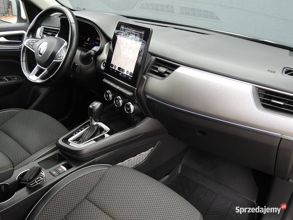 16 16V HYBRID 143 NAVI KAMERA FULL LED światła do jazdy dziennej Mielec