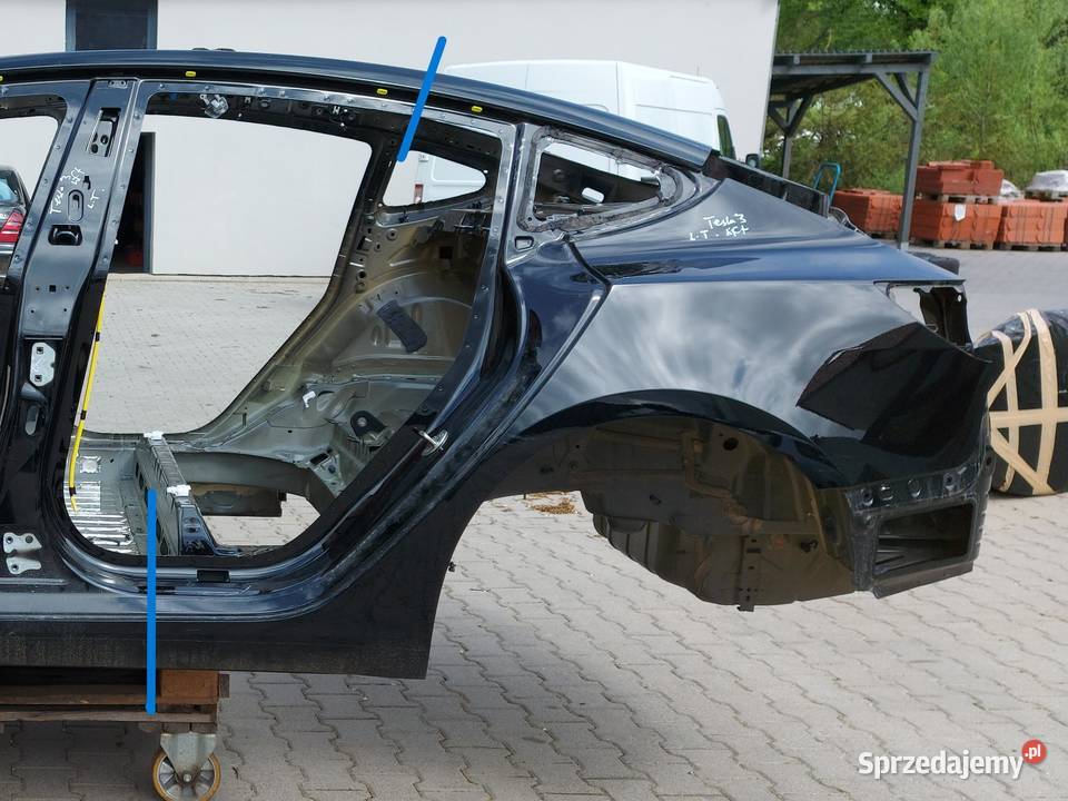 TESLA MODEL 3 LIFT 2024 HIGHLAND ĆWIARTKA osobowe