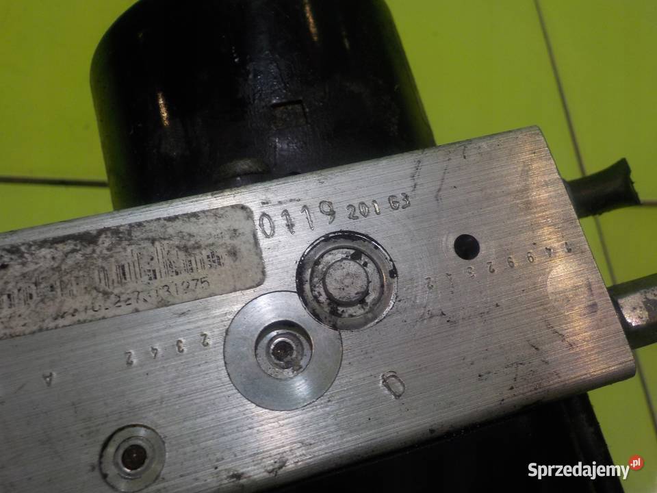 SSANGYONG RODIUS II TURISMO 20 B 13r 5D pompa Suków