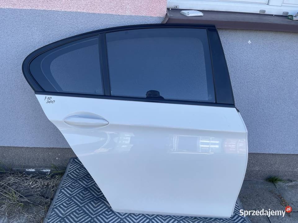 Drzwi prawy tył BMW F10 A300 wysyłka osobowe Stalowa Wola sprzedam