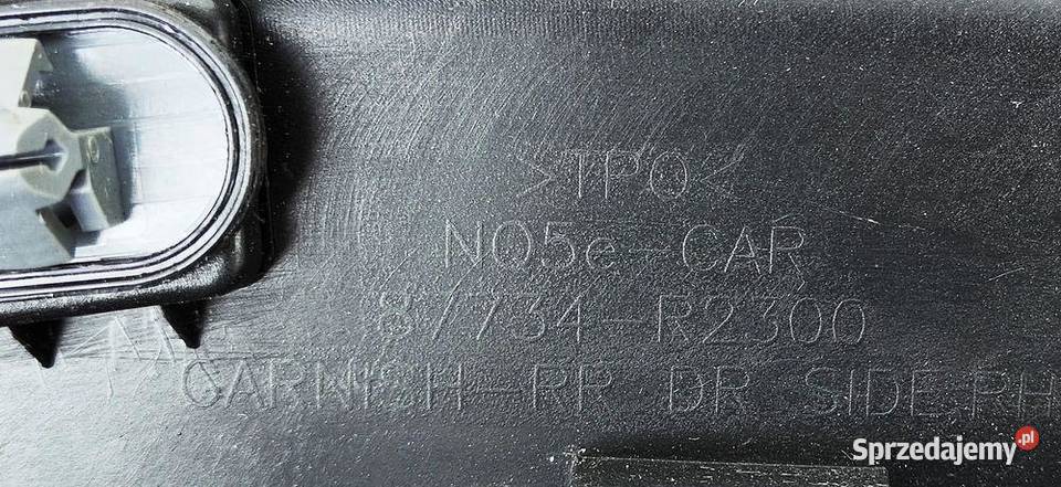 KIA SPORTAGE V 5 GT LISTWA DRZWI PRAWA TYŁ