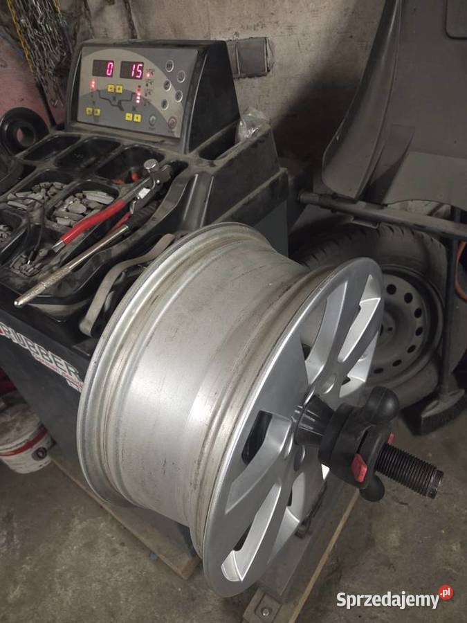 Okazja felgi audi 16 ładny wynik pomiaru WYSYŁKA aluminiowe Wadowice