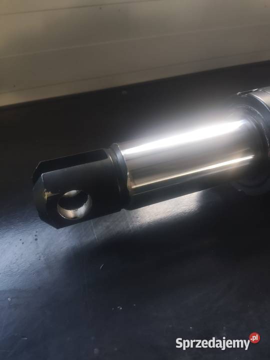 Siłownik kierowniczy TCM FD3550 T8 T9 524W240202 Giedlarowa