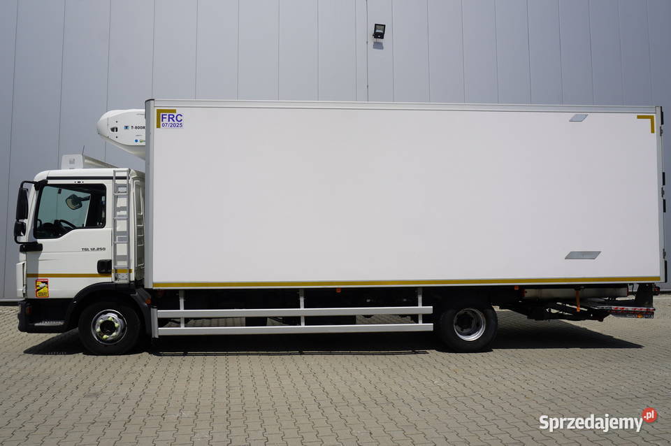 MAN TGL 12250 Lamberet 17 EPAL refrigerator Kraków