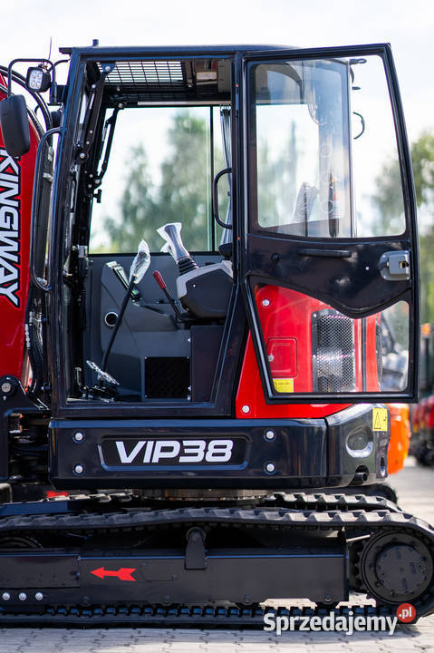 Minikoparka waga 4000 silnik KUBOTA łyżki Rok produkcji 2025