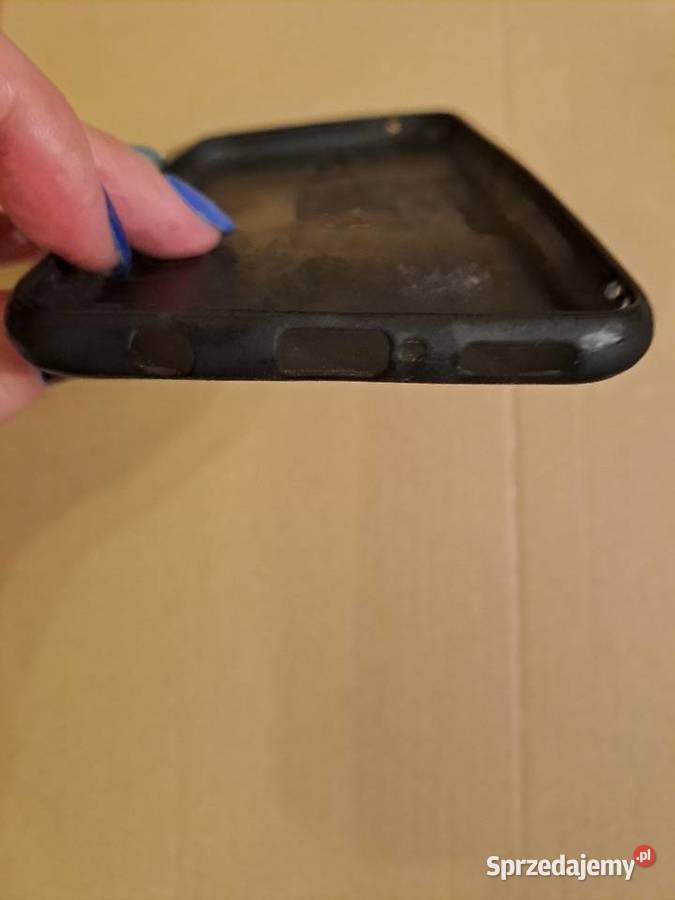 Etui na telefon czarne ręce Wrocław sprzedam