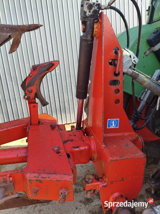 Pługi Huard Kuhn 3 skiby Czyżew sprzedam
