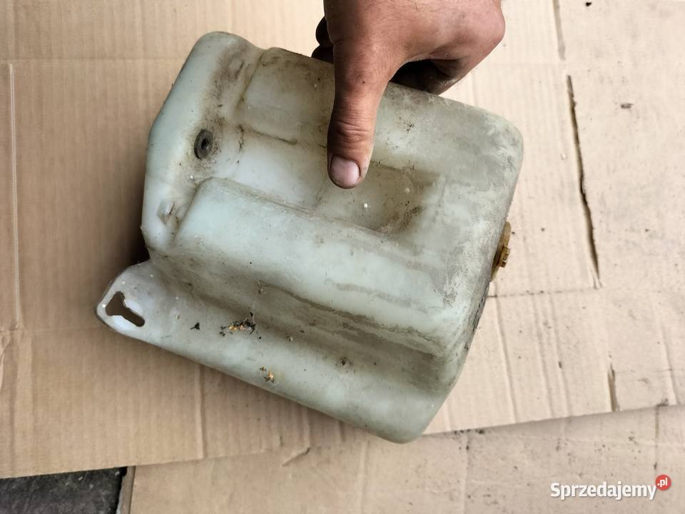 Zbiorniczek płynu spryskiwaczy golf 2 jetta 2 Kamień-Kolonia