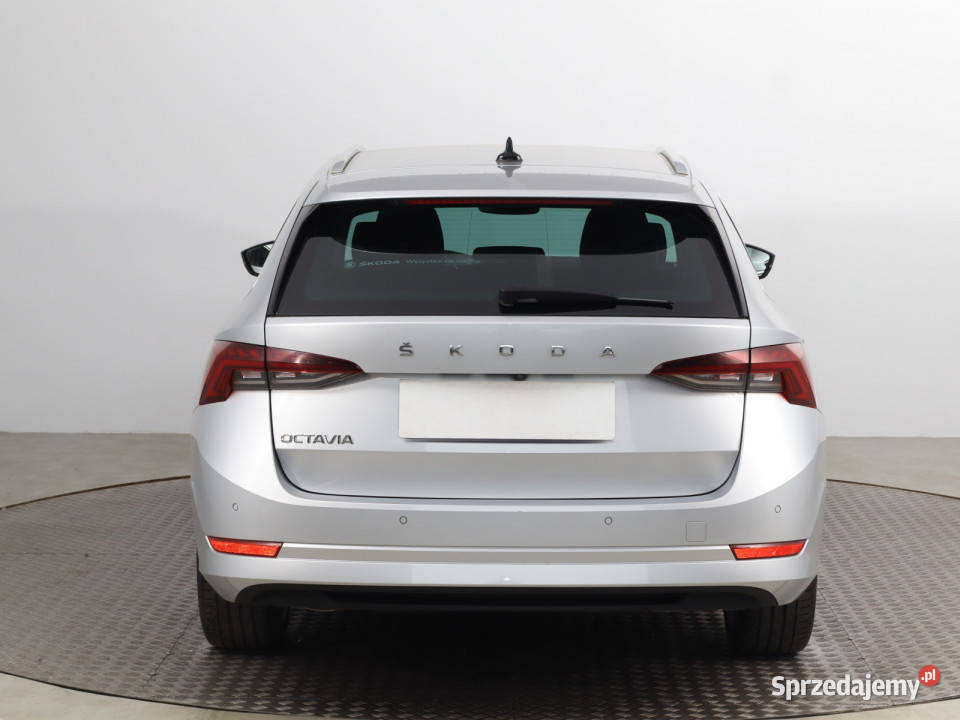 Skoda Octavia 15 TSI światła do jazdy dziennej Bielany Wrocławskie
