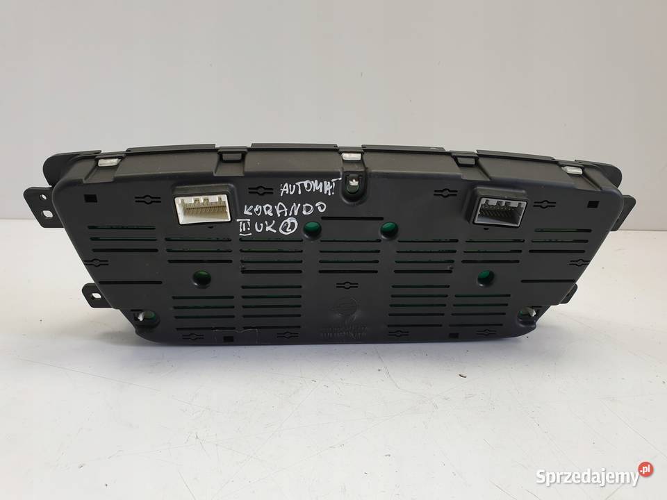 SsangYong Korando III 20 D LICZNIK ZEGARY oryg