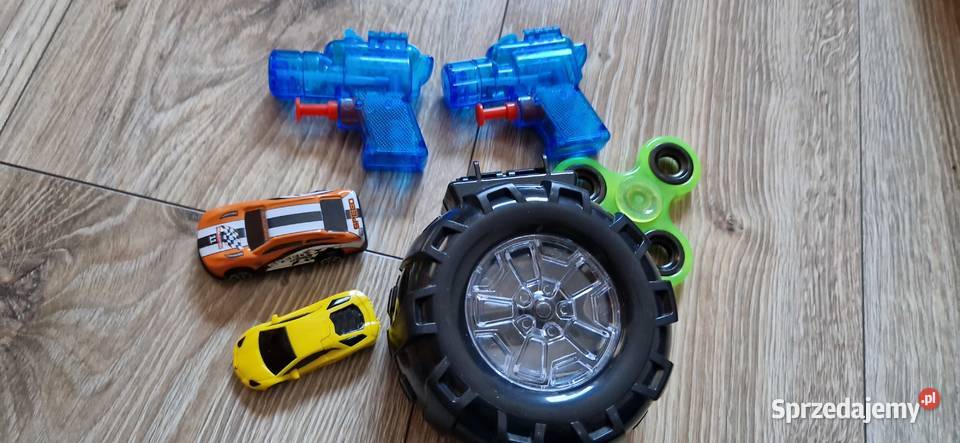 zabawki zestaw 19 spinner auto pistolet na wodę małopolskie Kraków