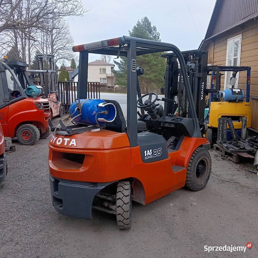 Wózek widowy Toyota 7FGF25 2500 LPG Suchedniów