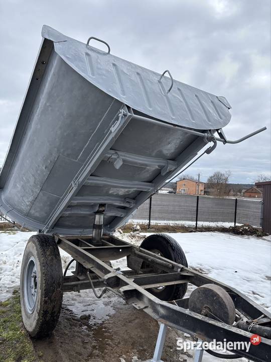 Przyczepa z kiprem nieuszkodzony Przyczepy rolnicze Agatówka