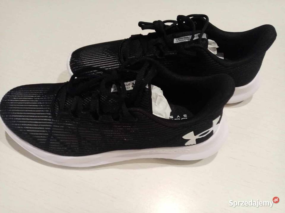 Nowe buty do biegania Under Armour UA Charged Sport i Wypoczynek
