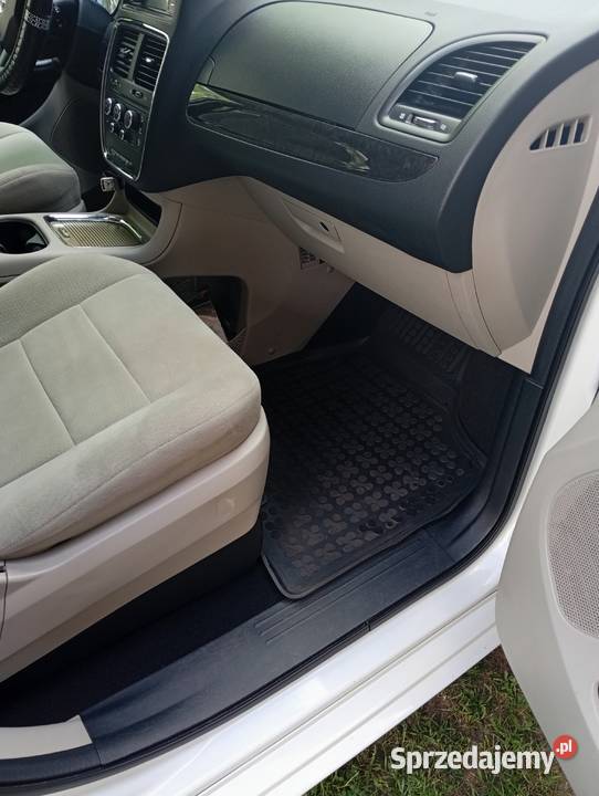 Dodge grand caravan 2012 36 Benzynagaz Grand Caravan Białystok sprzedam