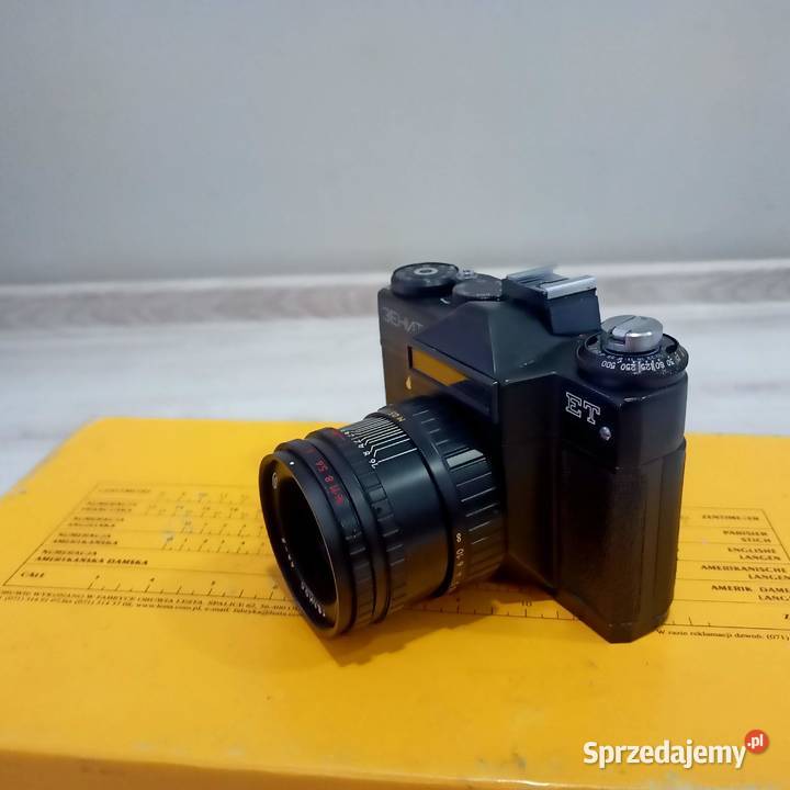 Aparat Fotograficzny Zenit ET Lampa Błyskowa Zabrze