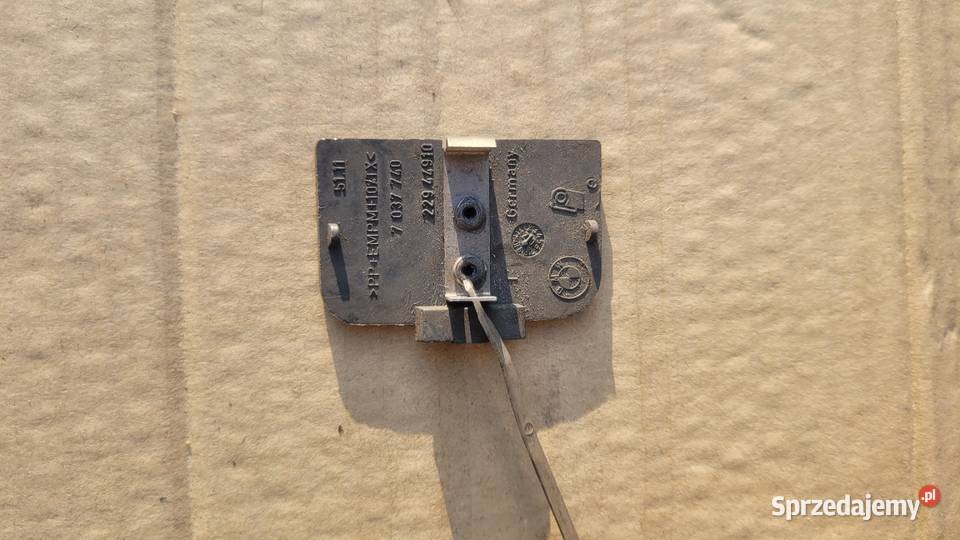 ZAŚLEPKA HAKA ZDERZAKA PRZÓD BMW E46 7037740 38 Ruda Śląska sprzedam