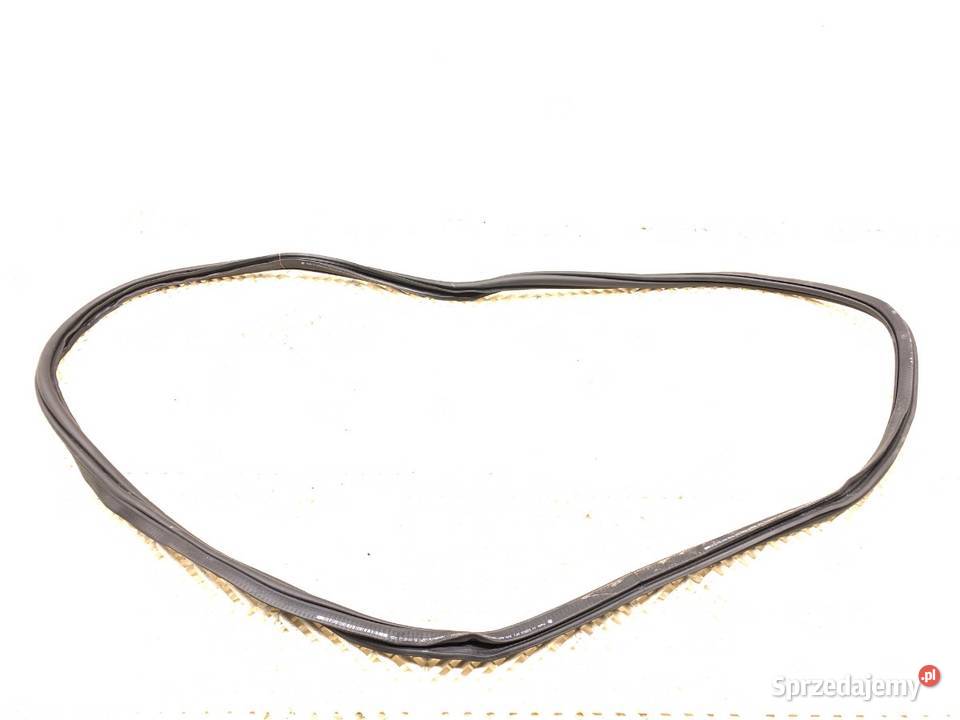 USZCZELKA DRZWI TYŁ LEWA SKODA SUPERB III Kombi osobowe sprzedam