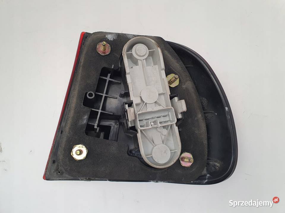 Volvo V40 I 9599r TYLNA LAMPA LEWA lewy tył Chełm