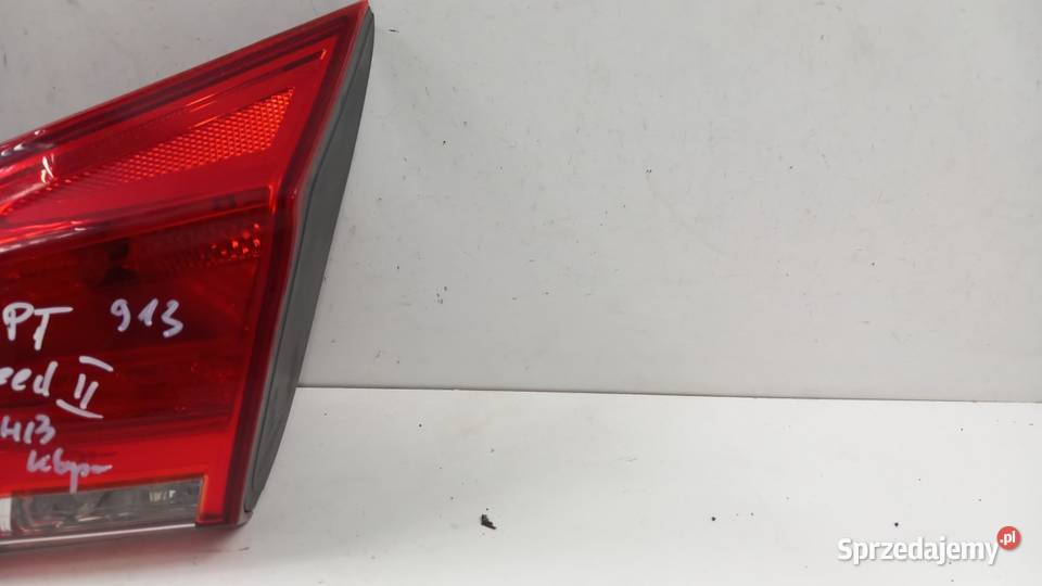 KIA CEED II HB LAMPA TYŁ PRAWY W KLAPĘ Zbierkowo