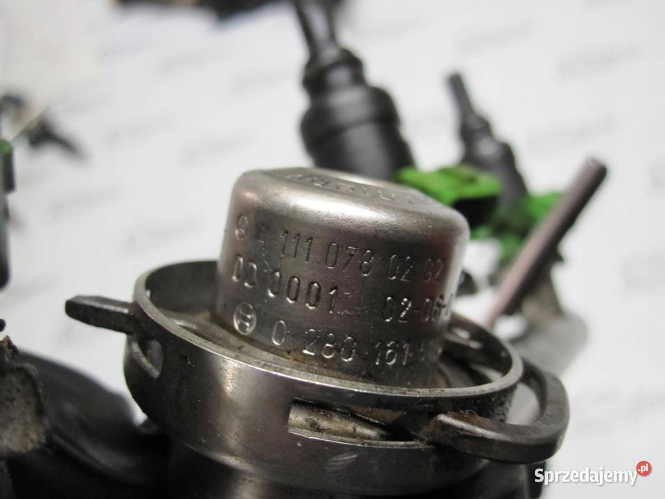 MERCEDES E 18 271941 163 03r listwa wtryskowa
