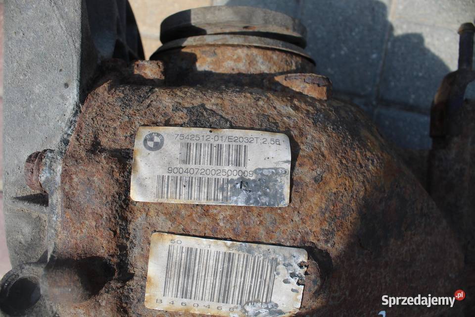 DYFERENCJAŁ DYFER TYL BMW E61 30D 256 7542512
