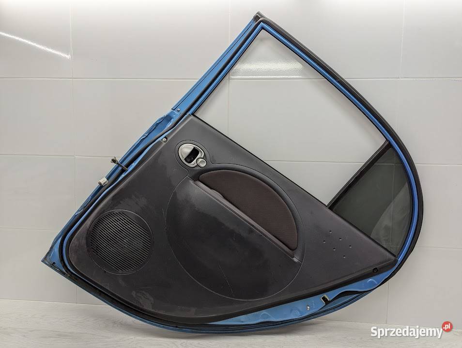 DRZWI PRAWY TYŁ TYLNE D22 AQUAMARINE MITSUBISHI osobowe