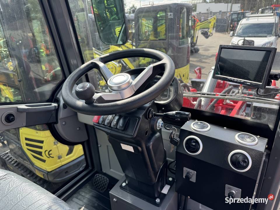Ładowarka przegubowa KINGWAY 4x4 udźwig 1500 Rok produkcji 2025 Białystok